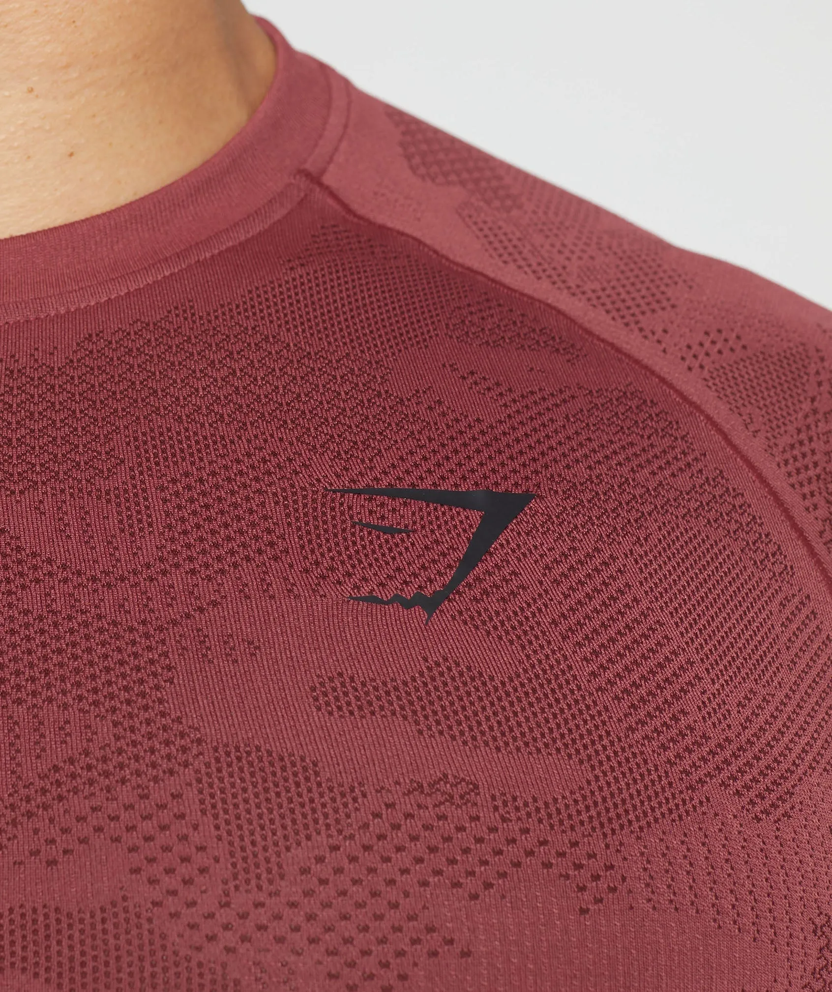 Gymshark Geo Seamless T-Shirt - Soft Berry/Rich Maroon